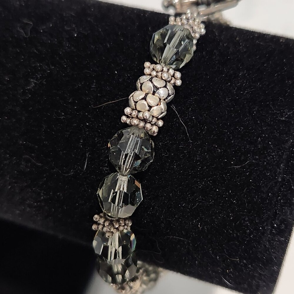 Vintage Silver Tone Charm Beads and Crystal Bracelet - Picture 4 of 5